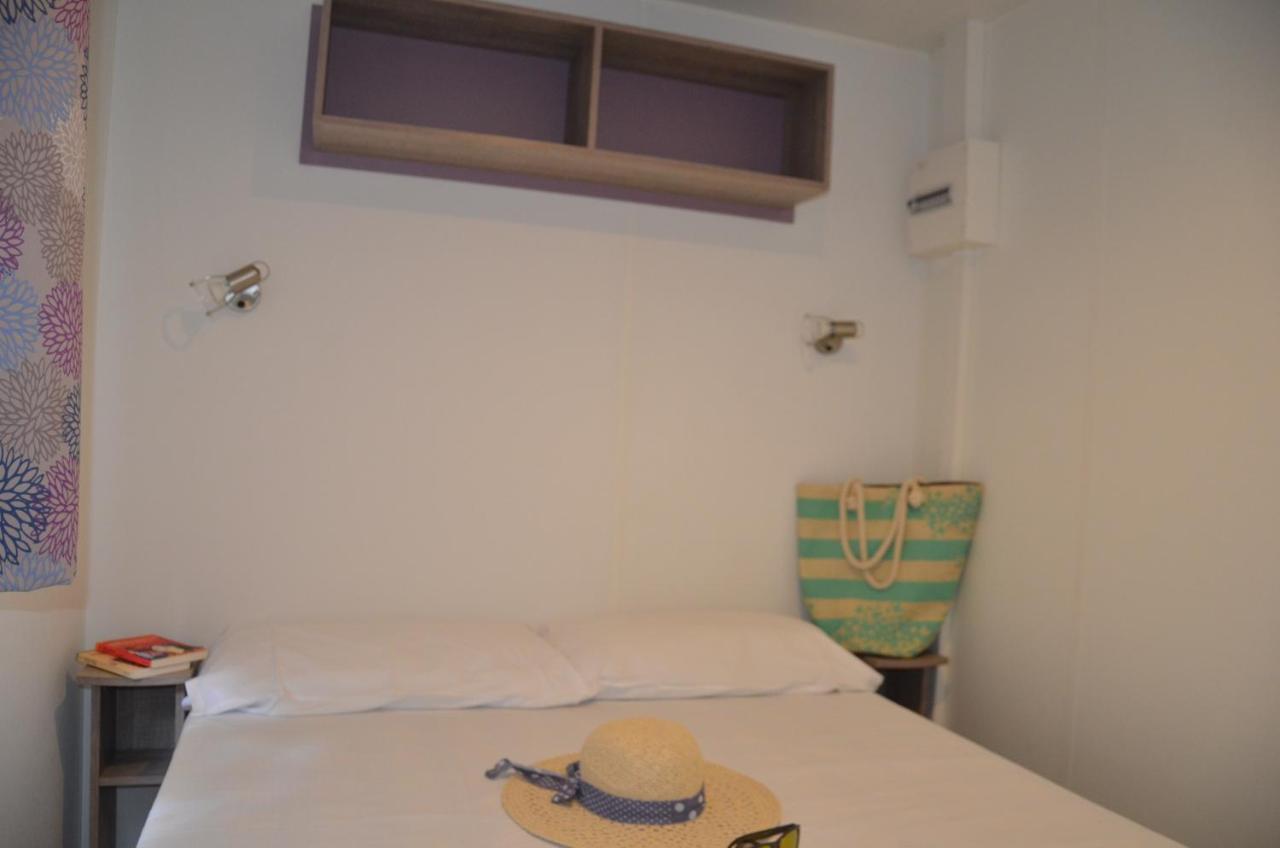 Happy Camp Mobile Homes In Camping Senia Cala Canyelles Lloret de Mar Buitenkant foto