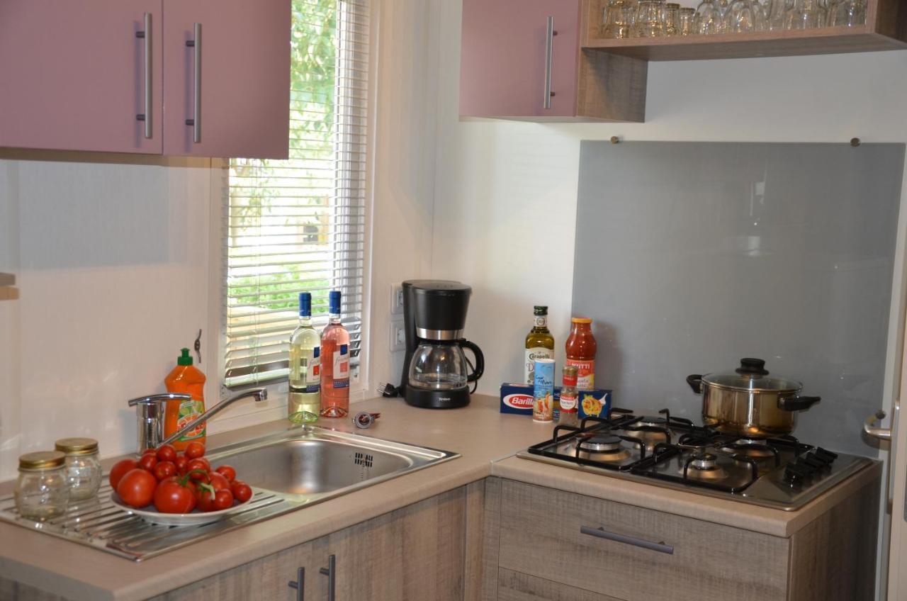 Happy Camp Mobile Homes In Camping Senia Cala Canyelles Lloret de Mar Buitenkant foto